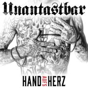 Unantastbar: Hand aufs Herz